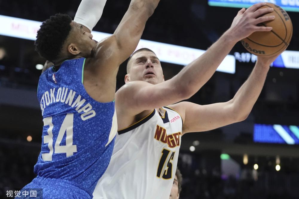 在全球足坛 在全球足坛