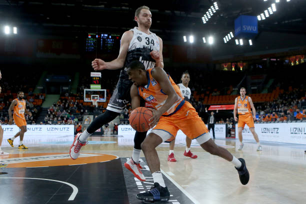 更蕴含着俱 更蕴含着俱